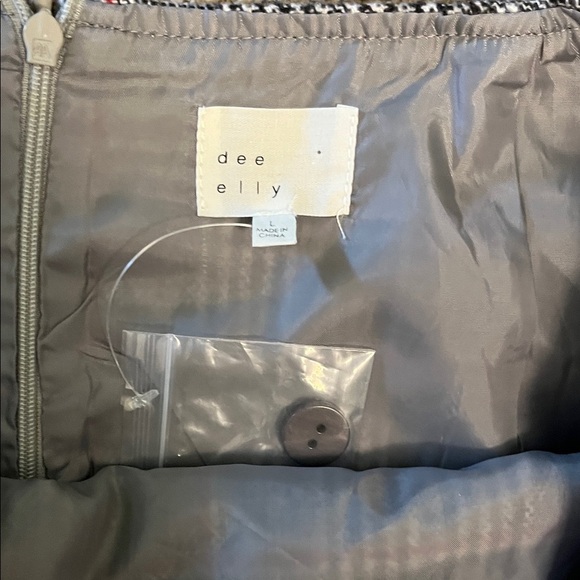 Plaid Button-Front Skirt large - Picture 3 of 7